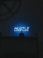Lando tizzy - Hustle